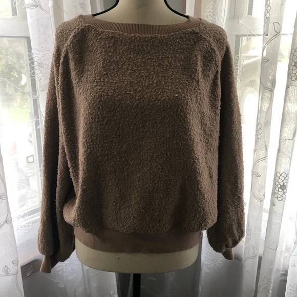 Poof New York salmon coloured sweater SZ M - Picture 2 of 9